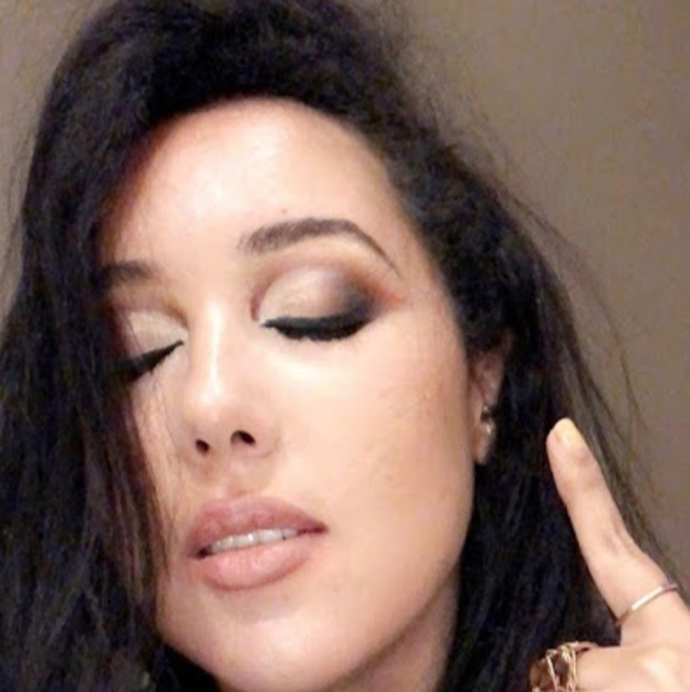 Meet your Posher, Rebekah